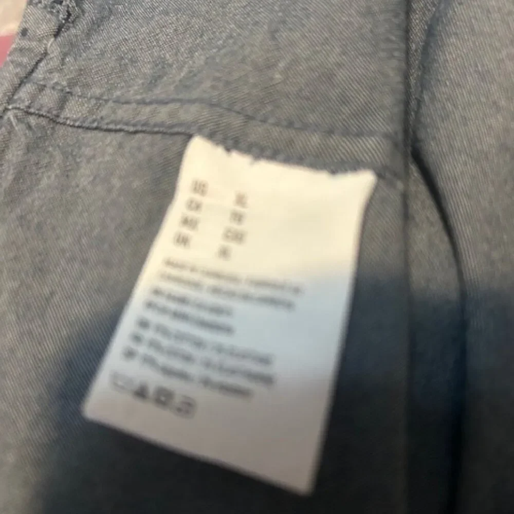 American Eagle Outfitters Blue button-down shirt, size XL